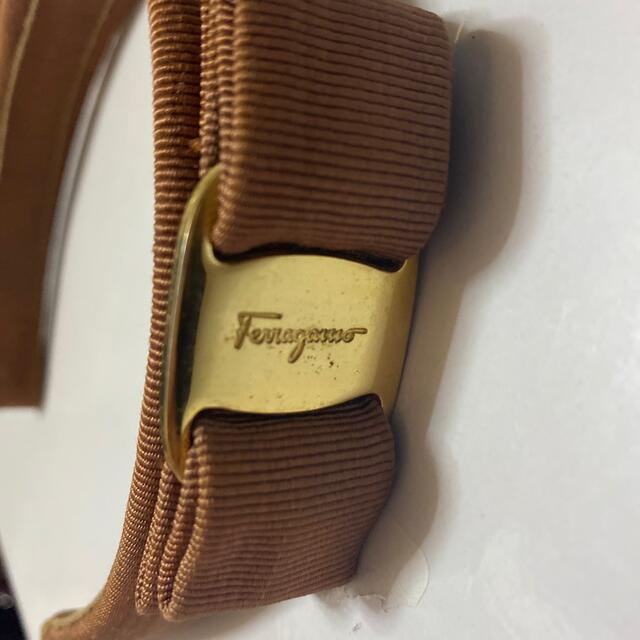 Ferragamoカチューシャ