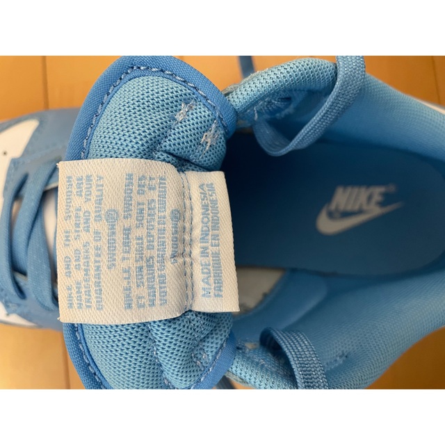 NIKE(ナイキ)の【かず様専用】NIKE DUNK LOW"UNC" US8.5 メンズの靴/シューズ(スニーカー)の商品写真