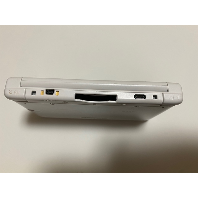 ニンテンドー3DS(ニンテンドー3DS)の3DSLL キャプチャー機能付き アイルーホワイト エンタメ/ホビーのゲームソフト/ゲーム機本体(携帯用ゲーム機本体)の商品写真