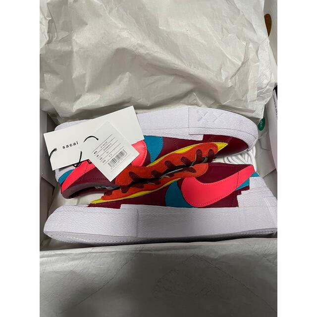 sacai(サカイ)のKAWS SACAI NIKE BLAZER LOW TEAM RED 27.0 メンズの靴/シューズ(スニーカー)の商品写真