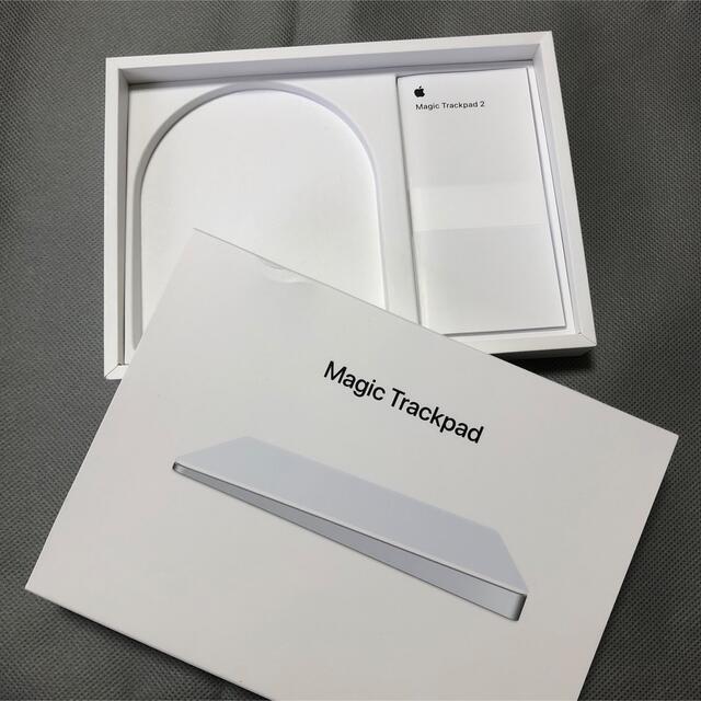 Apple(アップル)のApple Magic Trackpad 2 シルバー スマホ/家電/カメラのPC/タブレット(PC周辺機器)の商品写真