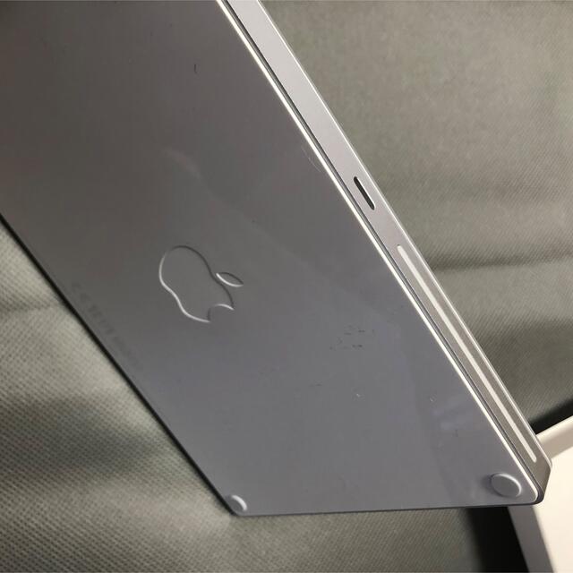 Apple(アップル)のApple Magic Trackpad 2 シルバー スマホ/家電/カメラのPC/タブレット(PC周辺機器)の商品写真