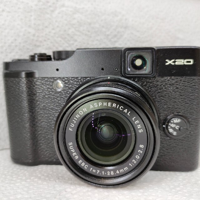 『1年保証』 富士フイルム　x20 コンパクトデジタルカメラ