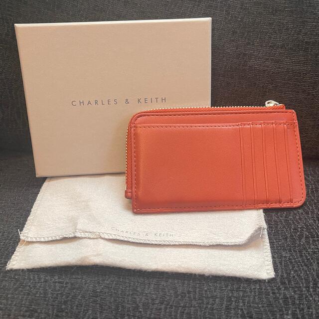 Charles and Keith(チャールズアンドキース)のCHARLES & KEITH ジップアラウンド マルチスロットカードホルダー  レディースのファッション小物(パスケース/IDカードホルダー)の商品写真