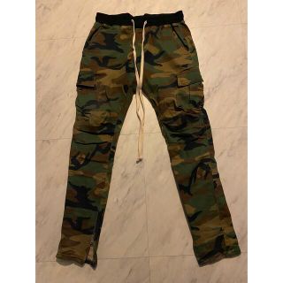 フィアオブゴッド(FEAR OF GOD)のmnml  カーゴパンツ S(ワークパンツ/カーゴパンツ)