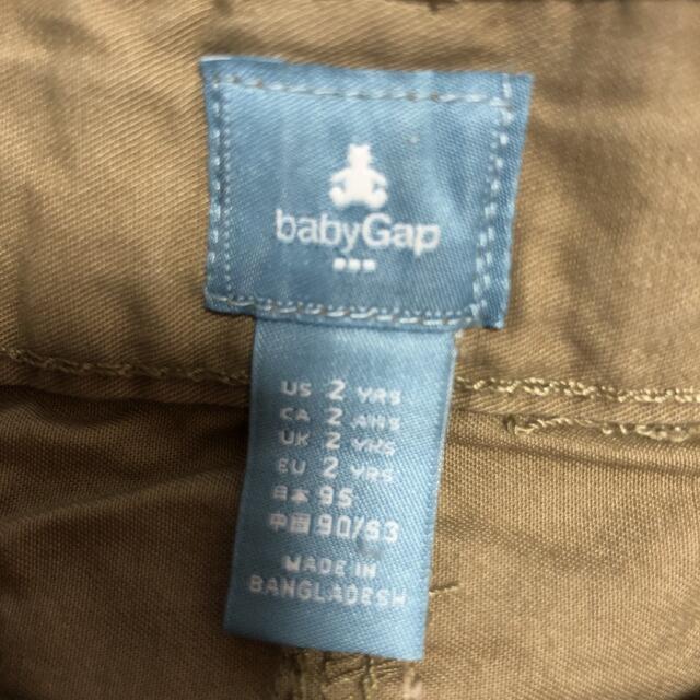 ❁⃘*.ﾟbaby GAP ベビーギャップ ベージュ ズボン 95 キッズ/ベビー/マタニティのキッズ服男の子用(90cm~)(パンツ/スパッツ)の商品写真