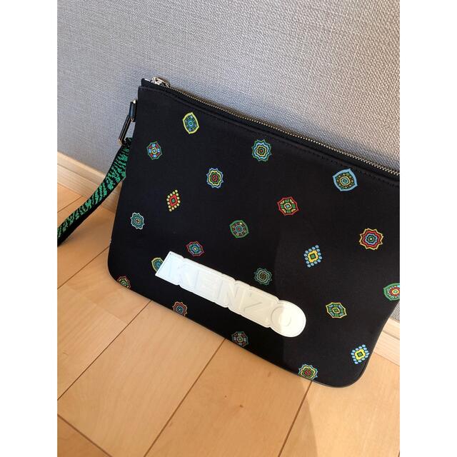 KENZO(ケンゾー)のH&M × KENZO ゼブラ柄 クラッチバック メンズのバッグ(セカンドバッグ/クラッチバッグ)の商品写真