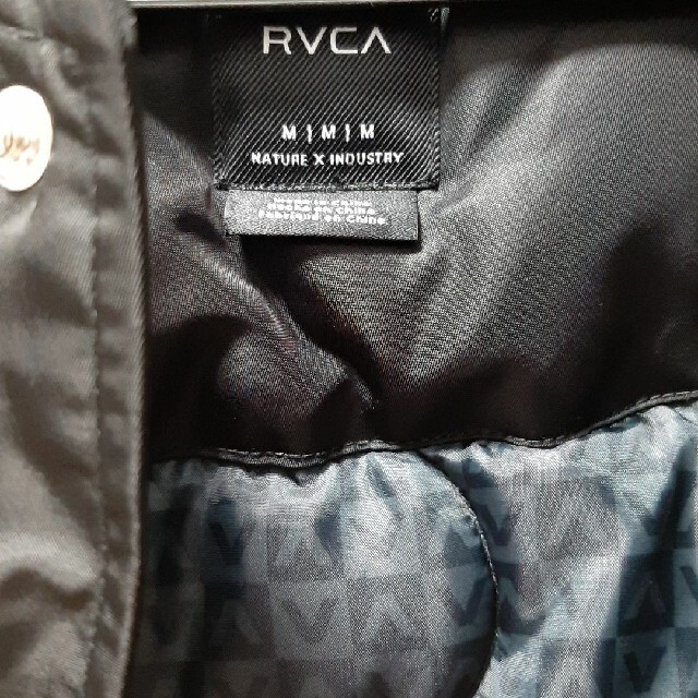 RVCA(ルーカ)のRVCA ルーカ　スタジャン　ジャケット メンズのジャケット/アウター(ナイロンジャケット)の商品写真