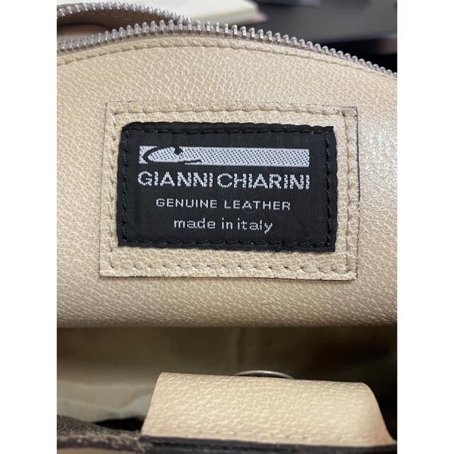 gianni chiarini トート　革　ベージュ レディースのバッグ(トートバッグ)の商品写真