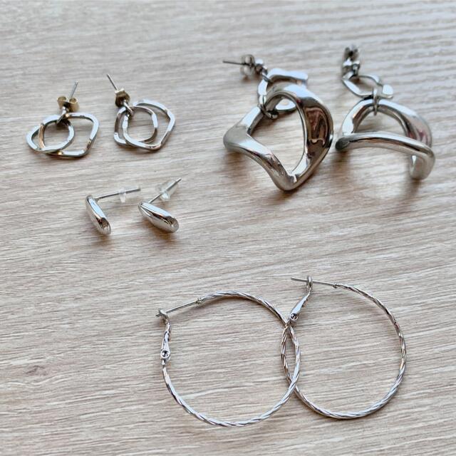 シルバーピアス ４点セット レディースのアクセサリー(ピアス)の商品写真