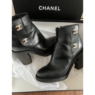 シャネル(CHANEL)のCHANEL シャネル ターンロック ブーツ(ブーツ)