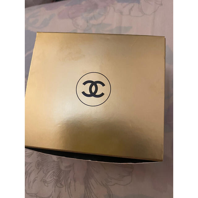 CHANEL(シャネル)のCHANEL サブリマージュ ル タン　20ベージュ　ファンデーション コスメ/美容のベースメイク/化粧品(ファンデーション)の商品写真