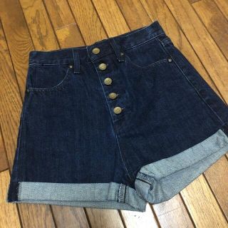 マウジー(moussy)のmoussyホットパンツ(デニム/ジーンズ)