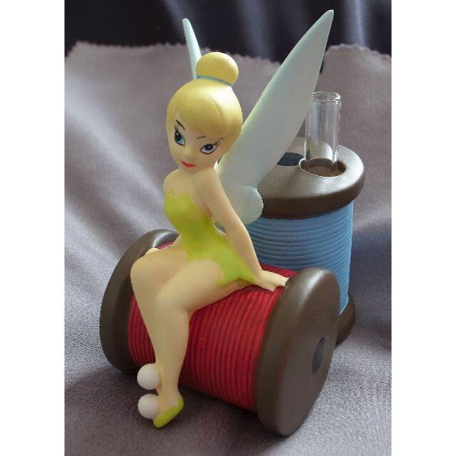 Disney(ディズニー)のディズニー ティンカーベル 磁器製一輪挿し 未使用品 エンタメ/ホビーのおもちゃ/ぬいぐるみ(キャラクターグッズ)の商品写真