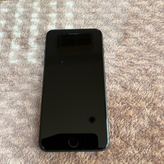 アップル(Apple)のアイホン8Plus 64G  本体(携帯電話本体)