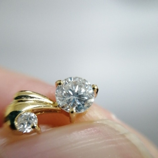 エメラルドのトップ　K18YG  0.23ct ダイヤモンド　ネックレス　トップ