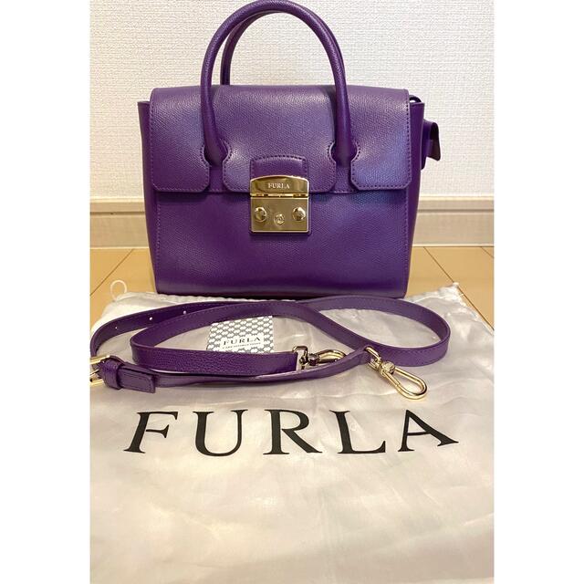 FURLA (フルラ) 　メトロポリス　サッチェルバッグ　S持ち手立ち上がり