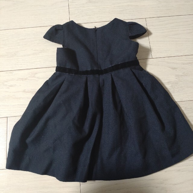 COMME CA ISM(コムサイズム)のコムサ　黒　ワンピース　90cm キッズ/ベビー/マタニティのキッズ服女の子用(90cm~)(ワンピース)の商品写真