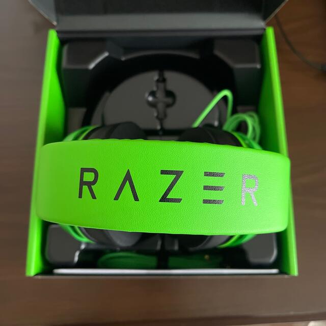 LAZER(レイザー)のRazer レイザー Kraken Green  スマホ/家電/カメラのオーディオ機器(ヘッドフォン/イヤフォン)の商品写真