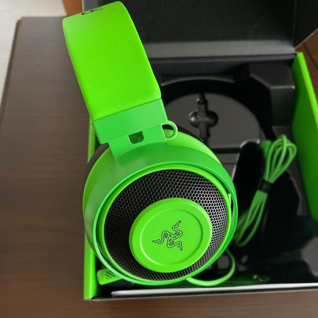 LAZER(レイザー)のRazer レイザー Kraken Green  スマホ/家電/カメラのオーディオ機器(ヘッドフォン/イヤフォン)の商品写真