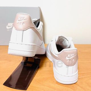 超美品 NIKE スニーカー ピンク ベージュ ホワイト