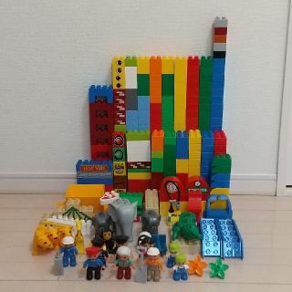 レゴ(Lego)のLEGO なかよしどうぶつえんバスの中身+トーマス(知育玩具)
