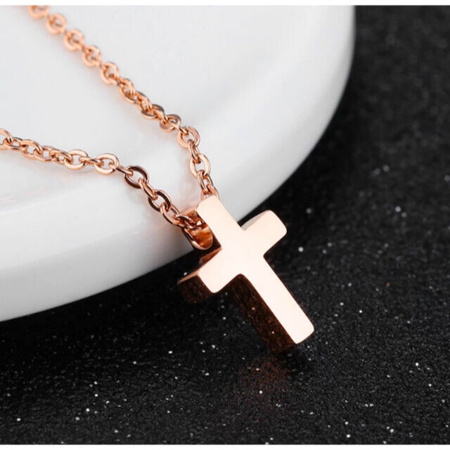 ペアで毎日使える チタンの十字架❤️ 18K 刻印入 変色しないさびない