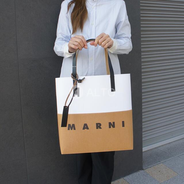 MARNI マルニ トートバッグ  SHMPQ10A09P4568