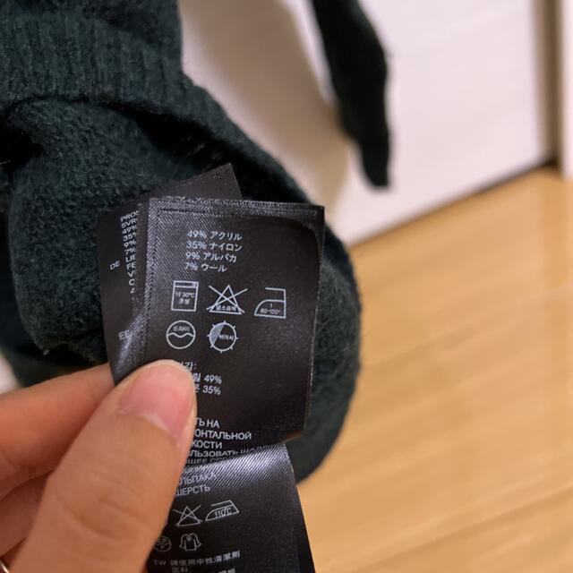 H&M(エイチアンドエム)のカーディガン　グリーン レディースのトップス(ニット/セーター)の商品写真