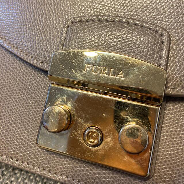 Furla(フルラ)のフルラ　メトロポリス　グレージュ レディースのバッグ(ショルダーバッグ)の商品写真