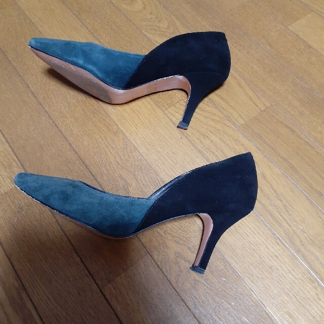 L'EST ROSE(レストローズ)のレストローズ　パリスのツーバイカラーのパンプス👠 レディースの靴/シューズ(ハイヒール/パンプス)の商品写真