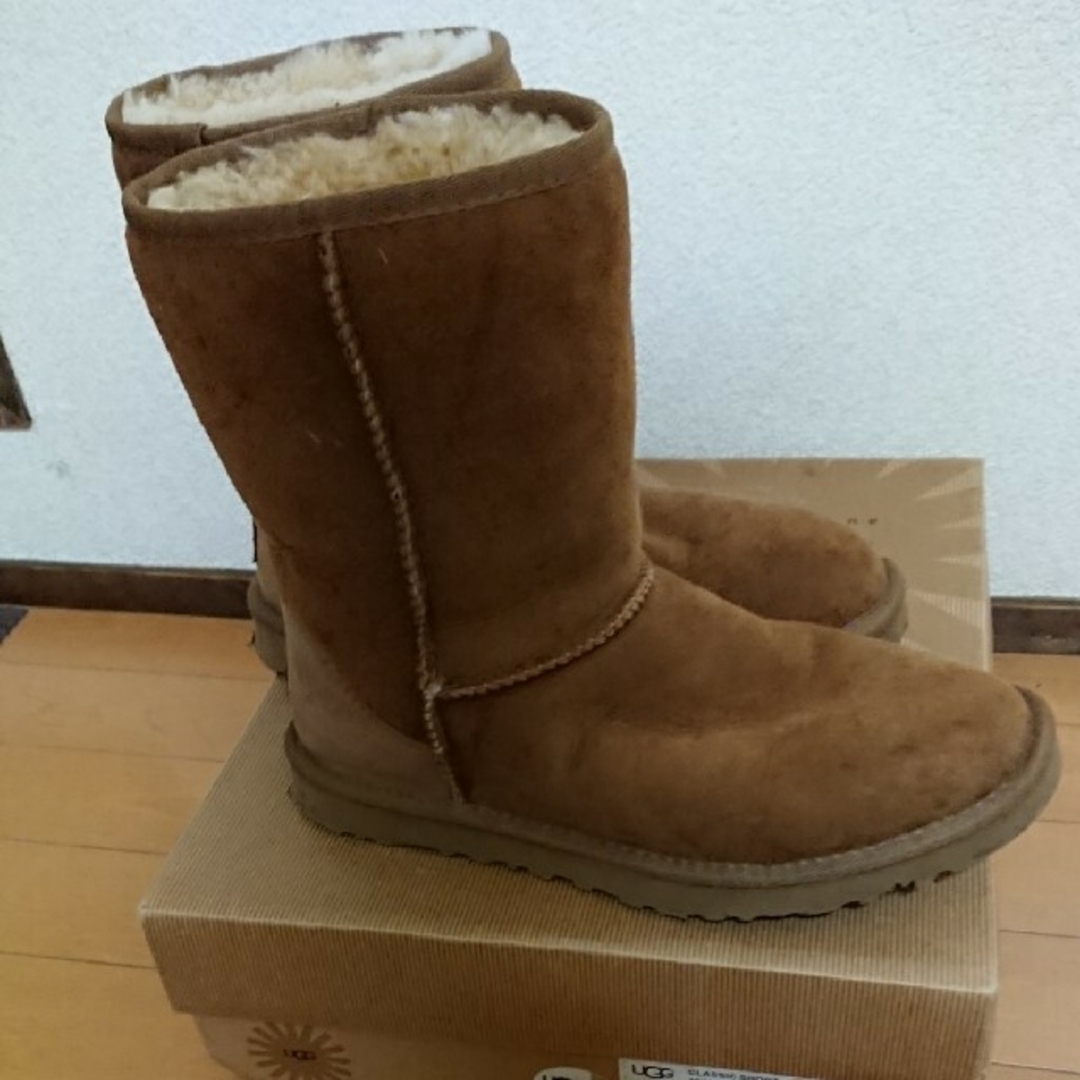 UGG(アグ)のUGG  アグ  ムートン  ブーツ レディースの靴/シューズ(ブーツ)の商品写真