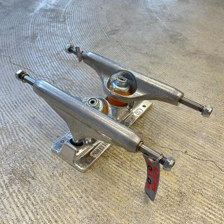 新品送料無料 INDE FORGED HOLLOW TRUCK 144(スケートボード)