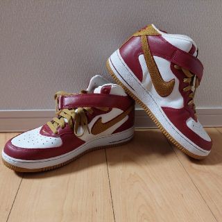 ナイキ(NIKE)のNIKE AIR FORCE1【新品未使用・箱付き】(スニーカー)