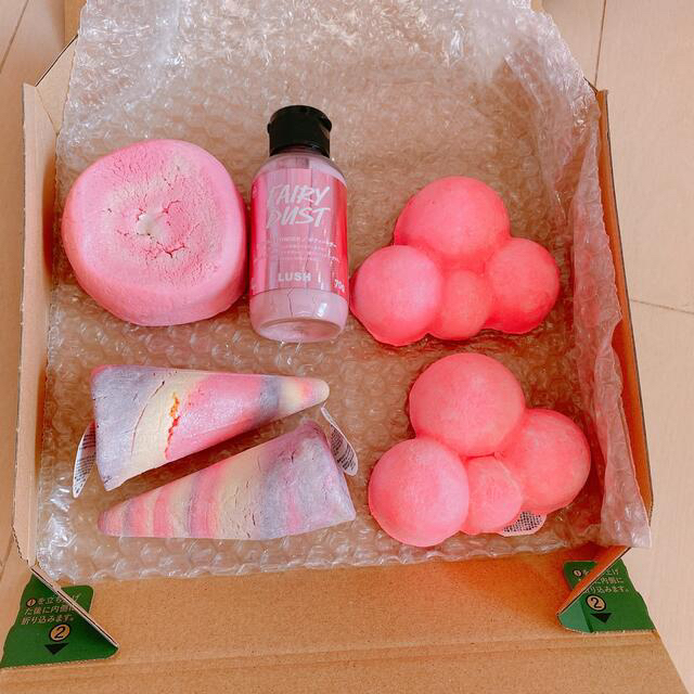 lush バブルバー　フェアリーキャンディ　サポートバブル　ユニコーン