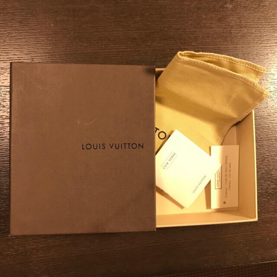 LOUIS VUITTON(ルイヴィトン)のルイヴィトン　お財布箱 レディースのファッション小物(財布)の商品写真