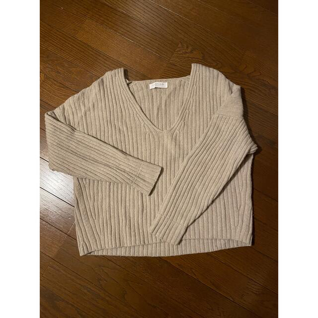 Urban Outfitters(アーバンアウトフィッターズ)のEverlane taylor Swift着用ニット レディースのトップス(ニット/セーター)の商品写真