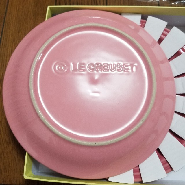 LE CREUSET(ルクルーゼ)のルクルーゼ♡ラウンドプレート　2枚セット インテリア/住まい/日用品のキッチン/食器(食器)の商品写真