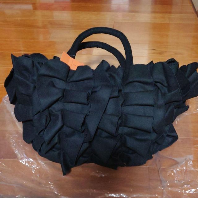 UNITED ARROWS(ユナイテッドアローズ)の【新品】ユナイテッドアローズ 　フリル　トートバッグ レディースのバッグ(トートバッグ)の商品写真