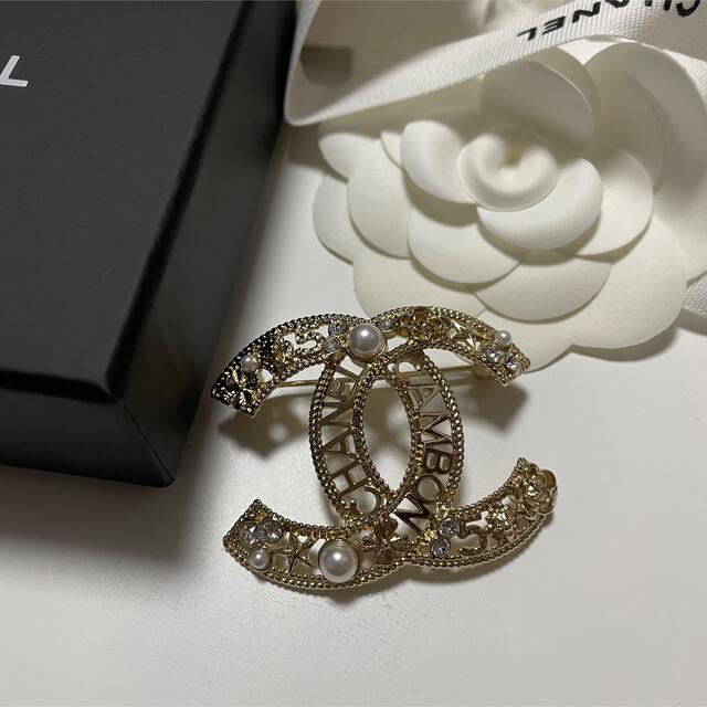 CHANEL ブローチアクセサリー