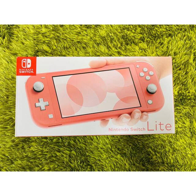 Nintendo Switch(ニンテンドースイッチ)のNintendo Switch Light本体/カバー/フィルム/SDカード付 エンタメ/ホビーのゲームソフト/ゲーム機本体(携帯用ゲーム機本体)の商品写真