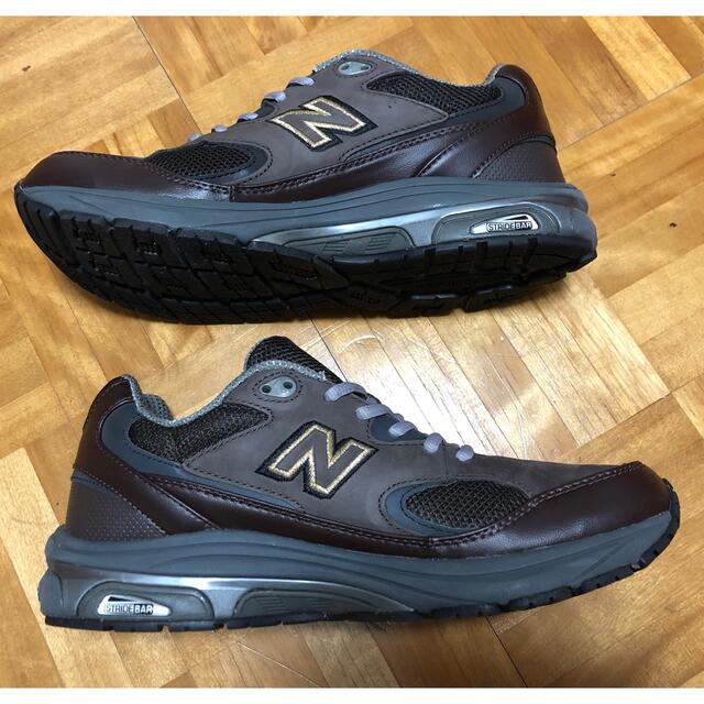 New Balance(ニューバランス)のニューバランス MW1501B1 27.0cm 2E（ダークブラウン） メンズの靴/シューズ(スニーカー)の商品写真