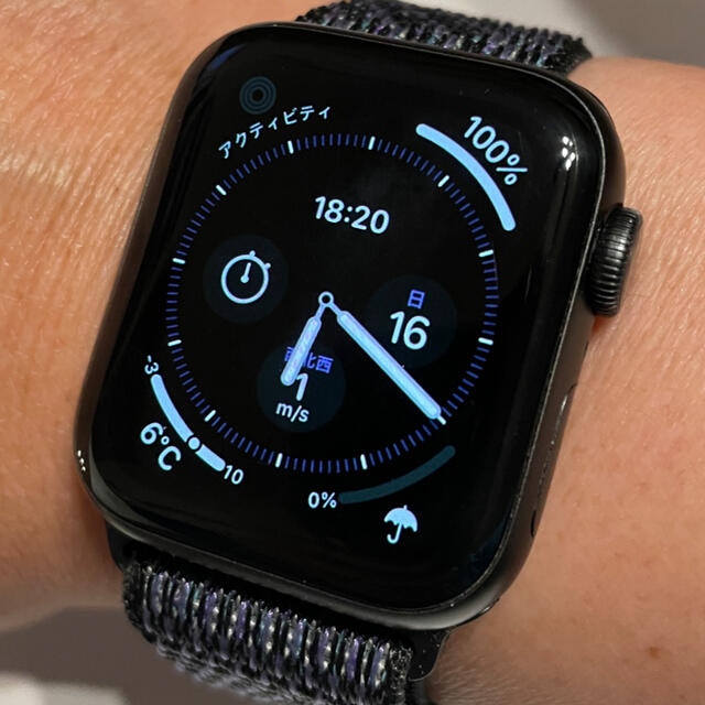 Apple(アップル)のApple Watch series5 40㎜ GPSモデル スマホ/家電/カメラのスマートフォン/携帯電話(その他)の商品写真