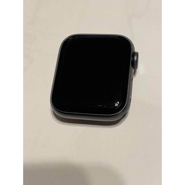 Apple(アップル)のApple Watch series5 40㎜ GPSモデル スマホ/家電/カメラのスマートフォン/携帯電話(その他)の商品写真