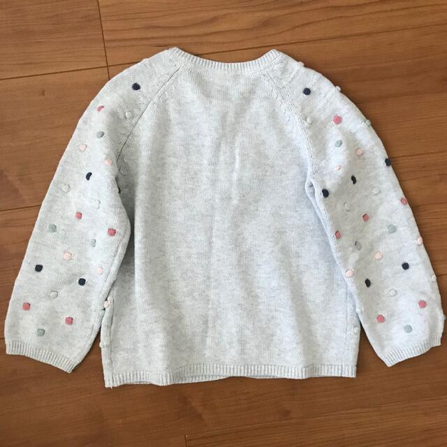 H&M(エイチアンドエム)のH&M ポンポンドットカーディガン　100 キッズ/ベビー/マタニティのキッズ服女の子用(90cm~)(カーディガン)の商品写真