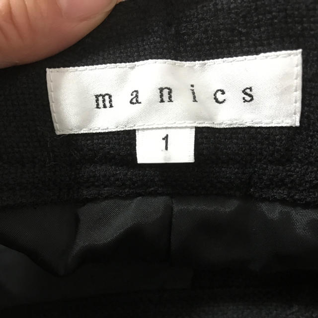 manics(マニックス)のmanicsブーツカット黒パンツ1 レディースのパンツ(ワークパンツ/カーゴパンツ)の商品写真