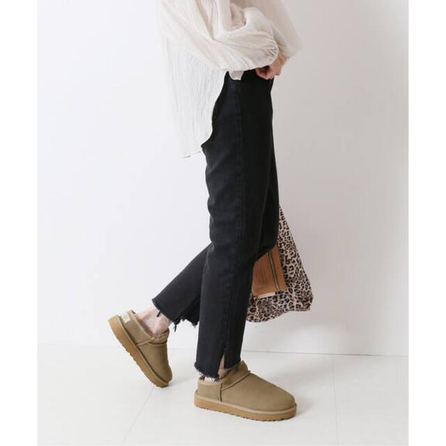 FRAMeWORK - FRAMeWORK 【UGG】 CLASSIC SLIPPER 25の通販 by ...