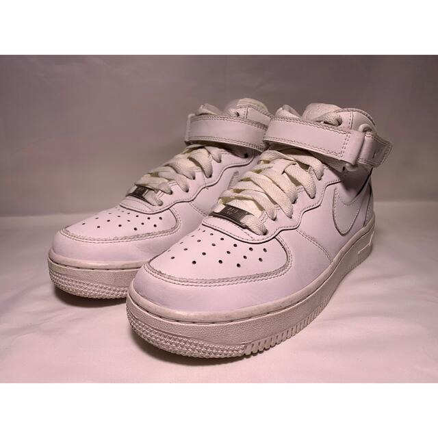 NIKE(ナイキ)のNIKE AIR FORCE 1 MID GS WHITE 22.5cm レディースの靴/シューズ(スニーカー)の商品写真