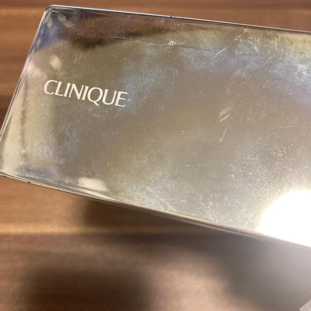 CLINIQUE(クリニーク)のクリニーク アイシャドウパレット コスメ/美容のベースメイク/化粧品(アイシャドウ)の商品写真