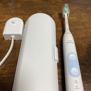 フィリップス(PHILIPS)のフィリップス　電動歯ブラシ　新品(電動歯ブラシ)